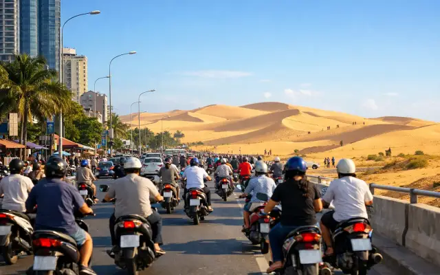 ホーチミン発アクティビティ4選｜バイクで駆ける街と、ムイネーの砂丘アドベンチャー